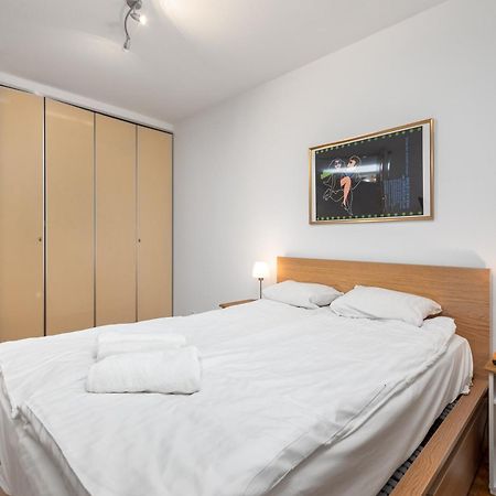 Szlenkierow 1 By Homeprime Warsaw Exterior photo